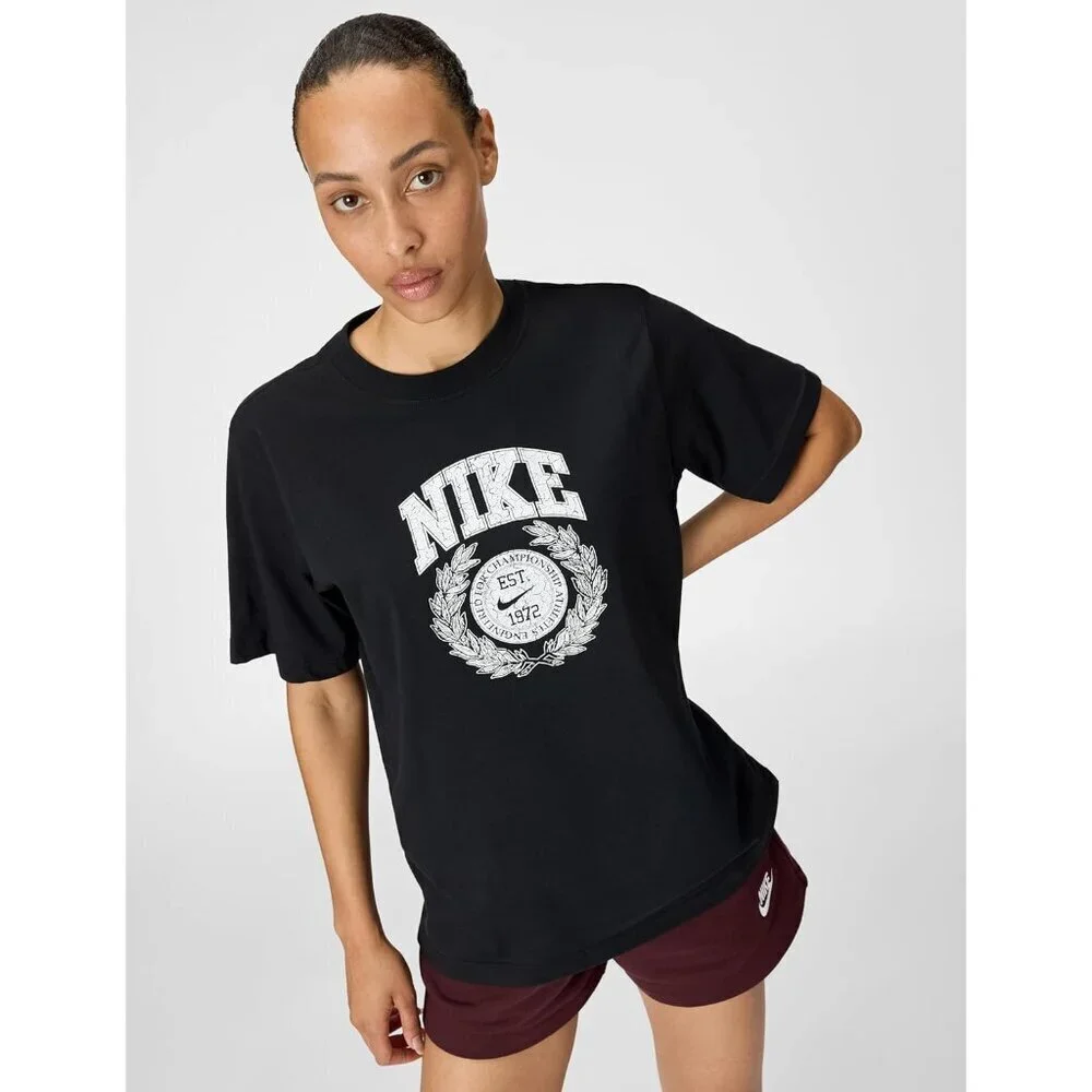 Nike Womens Sportswear Club Essentials T-Shirt Est. 1972
